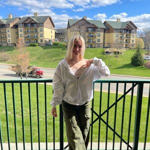 Meet your Posher, Janay